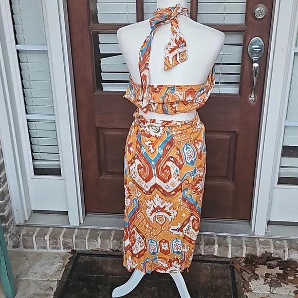 RARE Christian Siriano Exotic Print 2 Piece Halter Skirt Set. - Picture 4 of 6